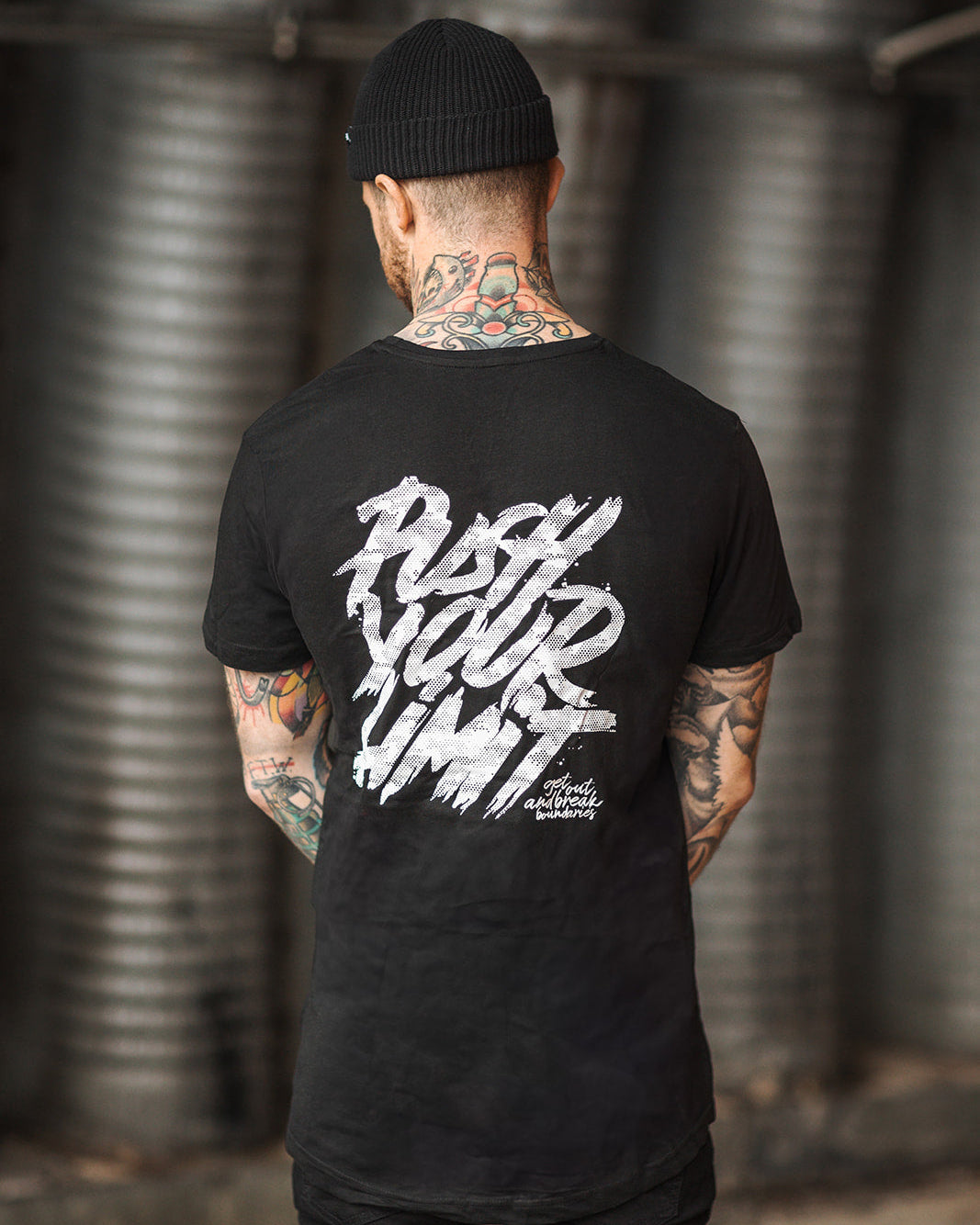 T-SHIRT LONG TEE "ADVENTURE  CREATES MEMORIES"